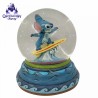 Boule à neige Stitch surfeur - Enesco by Jim Shore - 13cm
